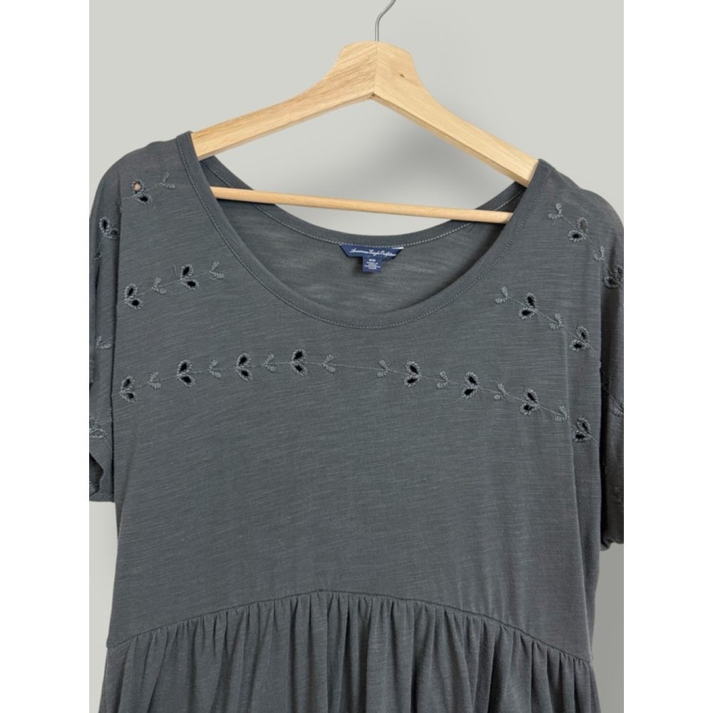 AMERICAN EAGLE Blouse Women Size Medium Gray Baby Doll Top Floral Eyelet - Picture 10 of 14